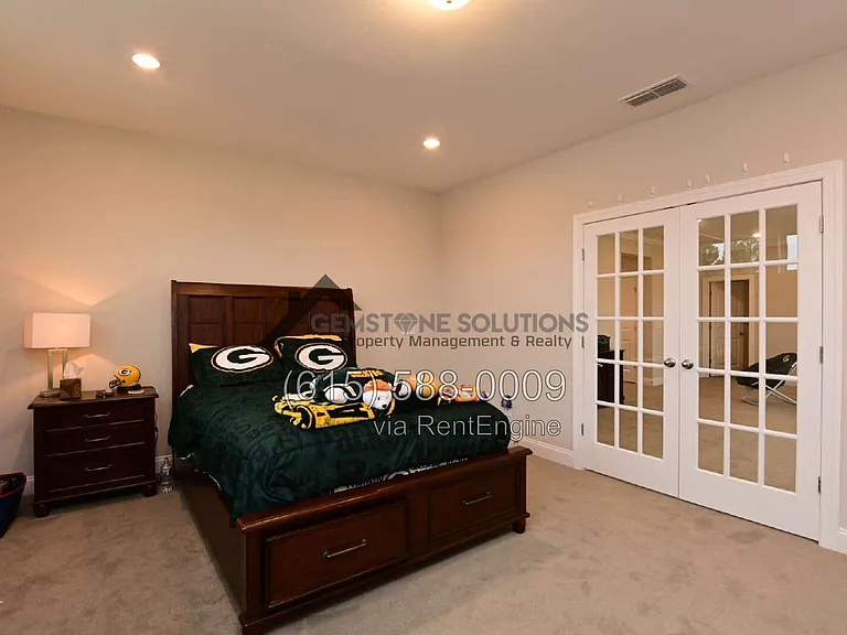1028 Fenner Ln — Photo 37