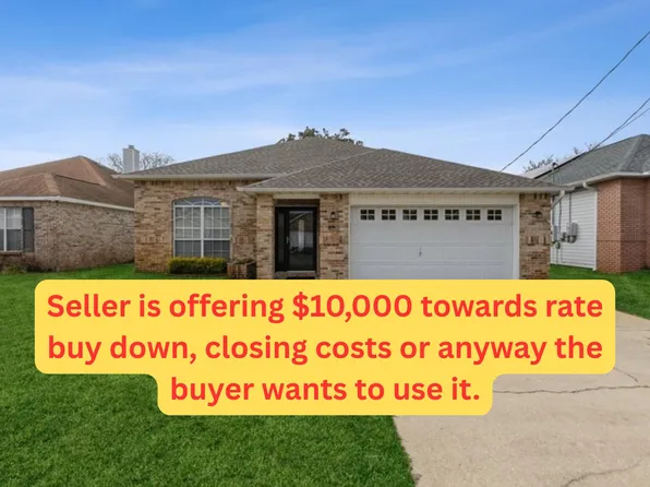 460 W Park Dr, Mary Esther, FL 32569