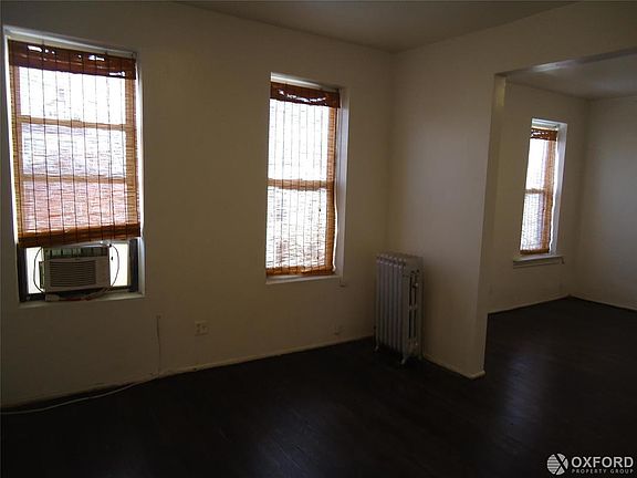 3rd image of 3278 Steinway St APT 3B