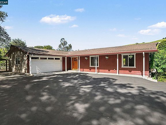 3rd image of 5745 Alhambra Valley Rd