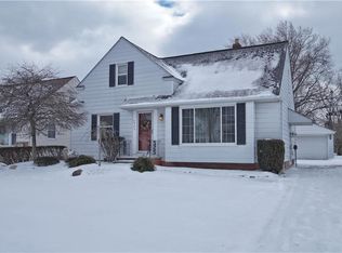 5364 Huron Rd, Lyndhurst, OH 44124