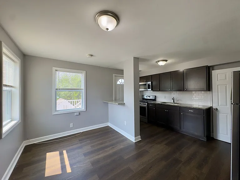 7441 Berkshire Rd — Photo 4