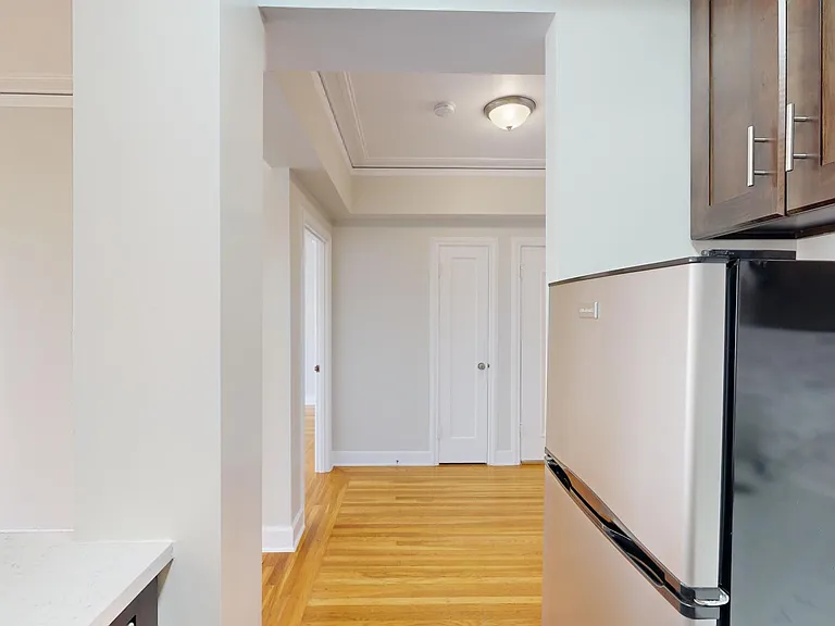 1840 Clay Street — Photo 31