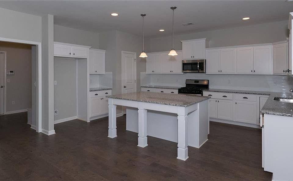 2nd image of 129 Cedar Way #202