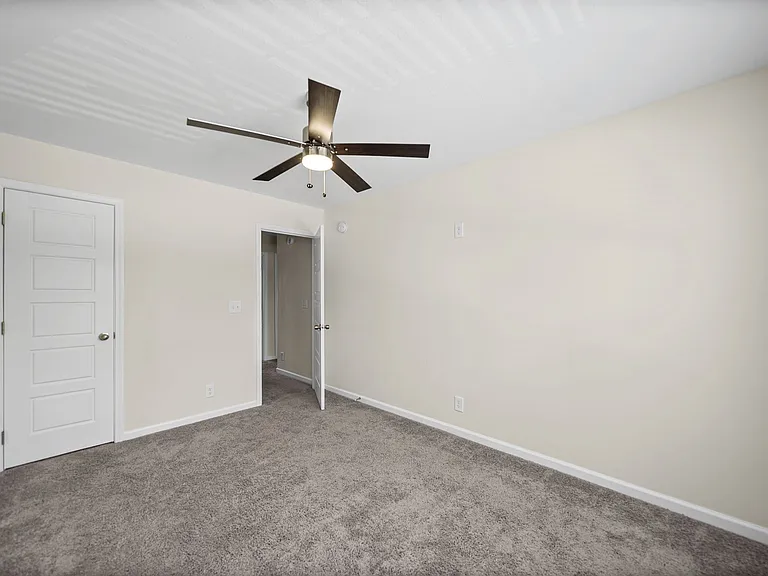 192 Mitchell St — Photo 26