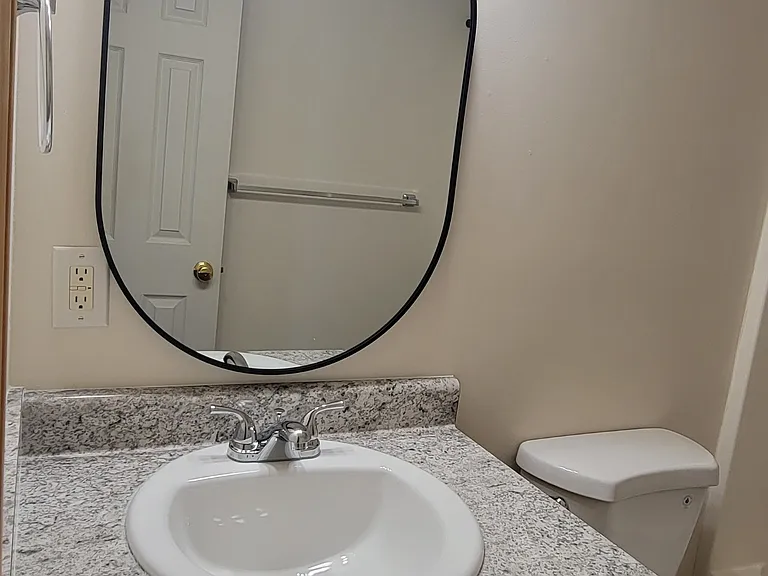 630 Paine St #5 — Photo 5