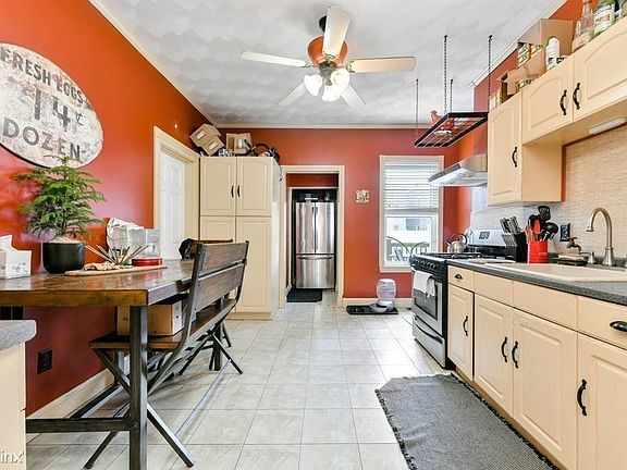 243 Emerson Boston (South Boston) Unit Photo 4