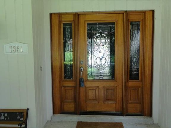 4th image of 7351 Woodglen Ct