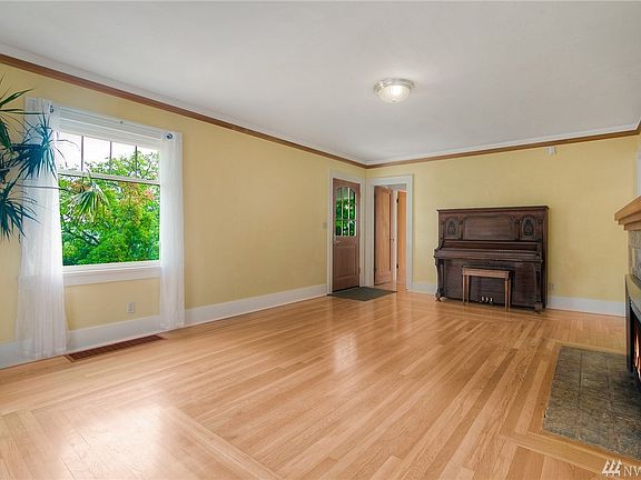3rd image of 213 Rogers St NW