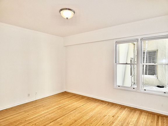 5th image of 2235 Laguna St APT 102