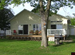 941 Reed St N, Waterville, MN 56096