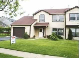 1396 Cimarron Ct, Elgin, IL 60120