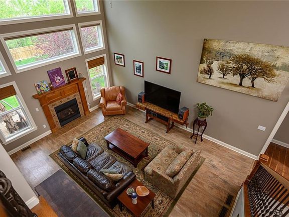 4th image of 4335 Deer Run Dr