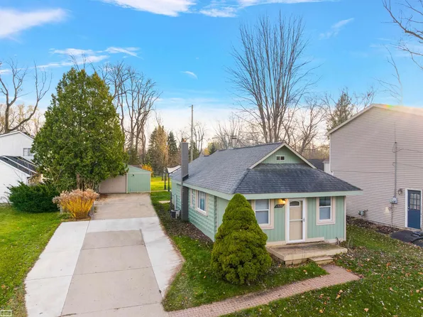 1380 Paul Blvd, Lake Orion, MI 48362