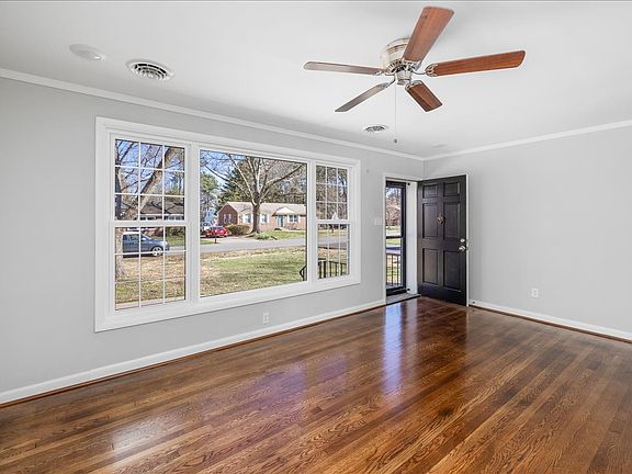 5th image of 8903 Avalon Dr