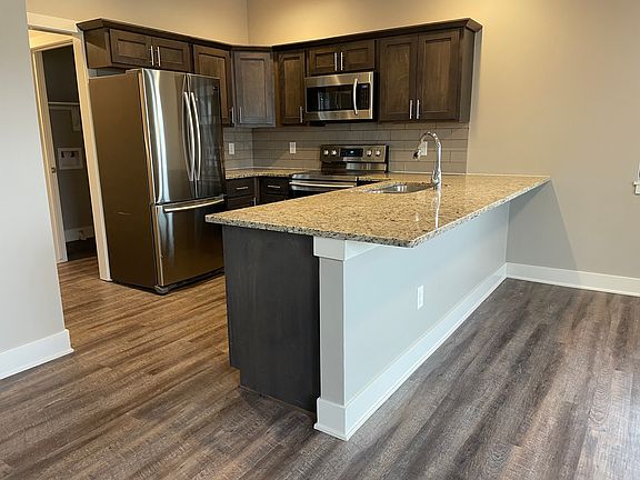 2nd image of 2900 W Rose St #2