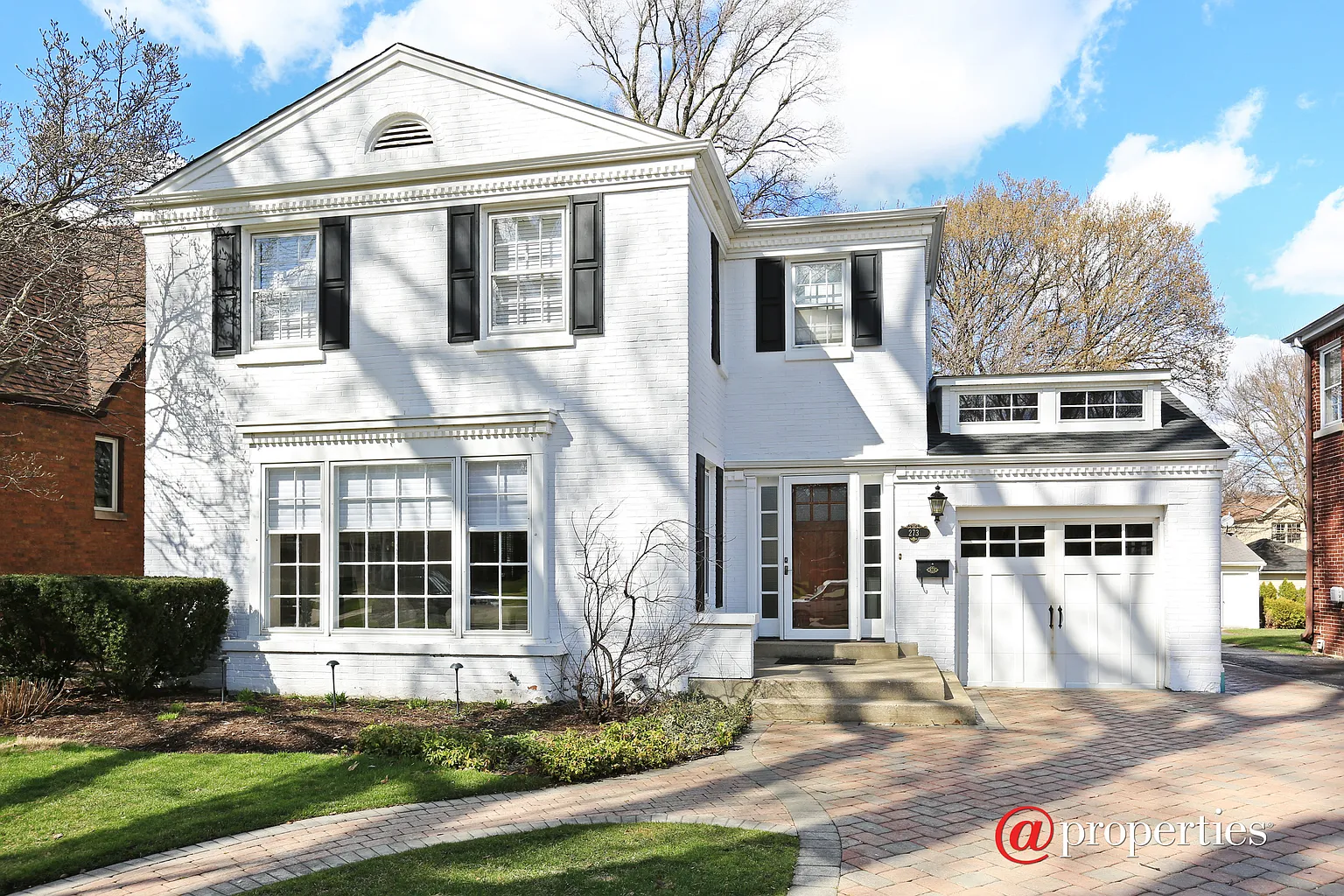 273 E Forest Ave photo 1
