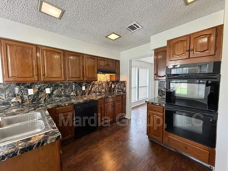 13339 Fall Manor Dr — Photo 4