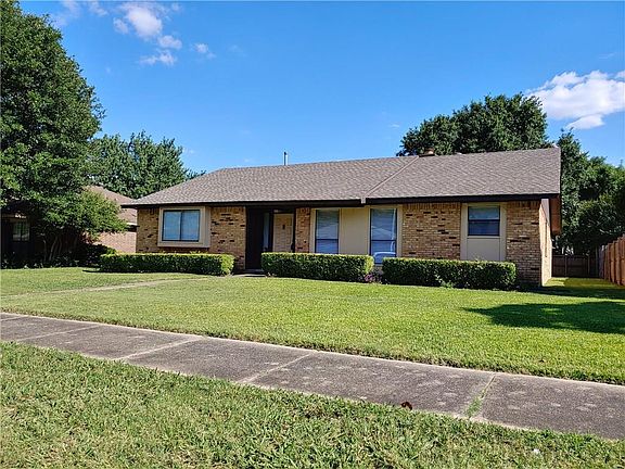 2nd image of 3228 Santana Ln