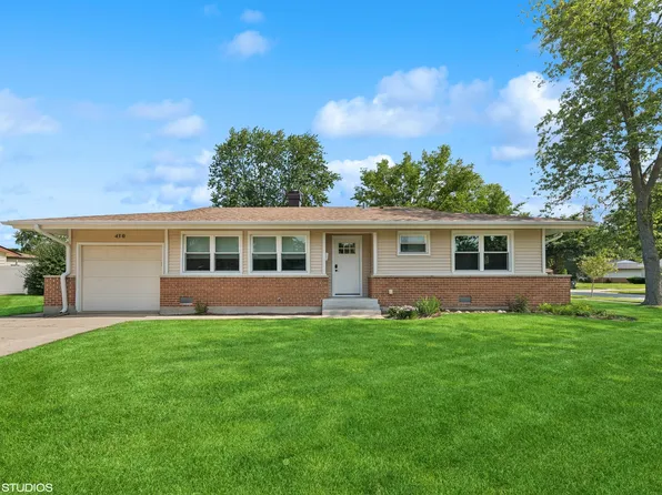 450 Landmeier Rd, Elk Grove Village, IL 60007