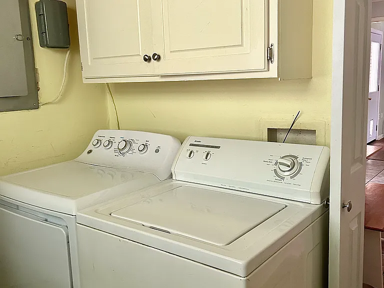 Laundry room off kitchen