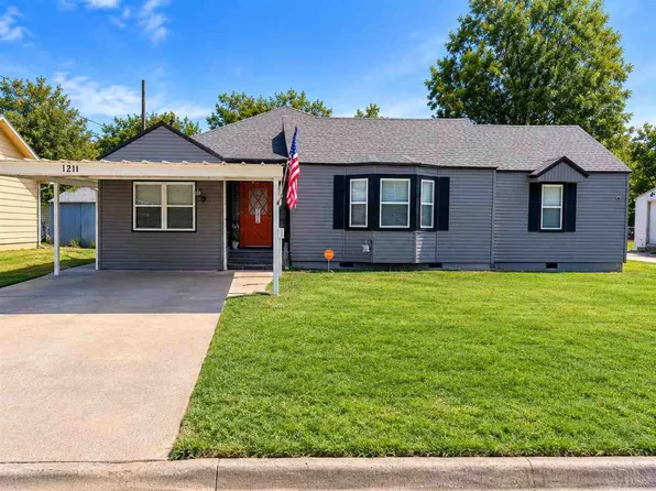 1211 NW Parkview Blvd, Lawton, OK 73507