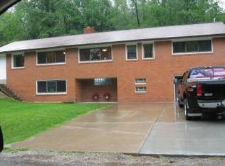 114 Beechwood Dr, Industry, PA 15052