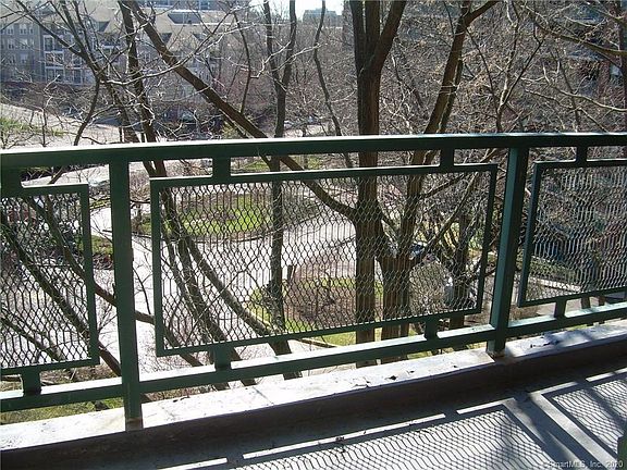 5th image of 83A Morgan St #9K