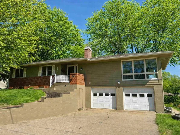 802 W 11th St, Yankton, SD 57078