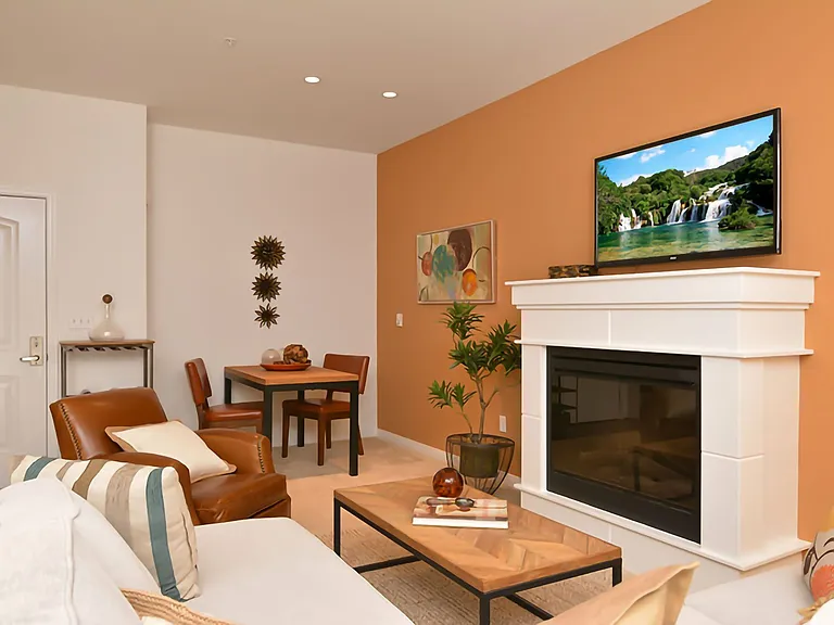 Chateau Woods — Photo 9