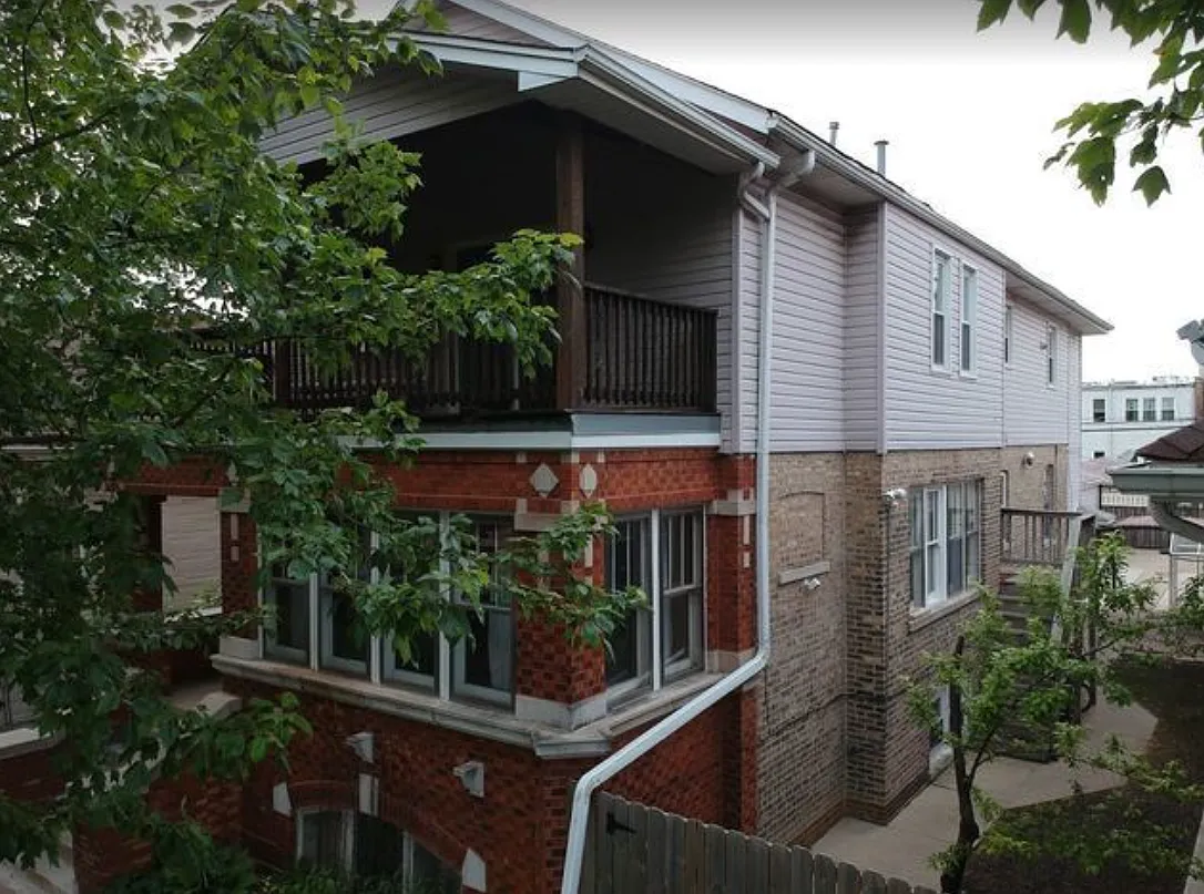 3 bed, 1319 sqft, $2,850 — Photo 2