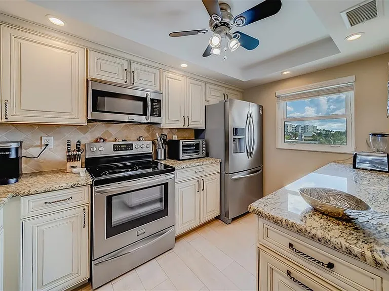 17580 Gulf Blvd #412 — Photo 22
