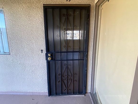 4th image of 3654 Linden Ave APT 15