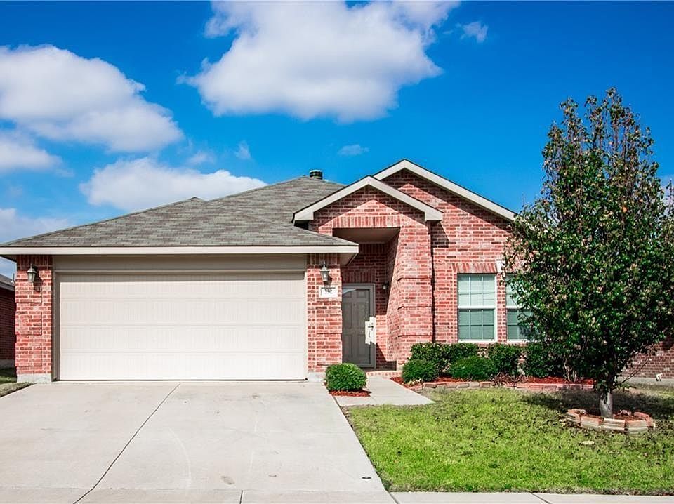 1st image of 332 Chalkstone Dr