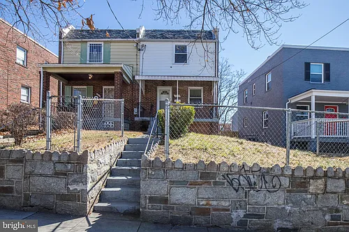 1889 Alabama Ave SE Photo 1