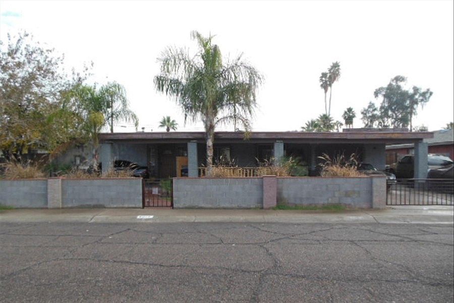1st image of 4013 N 48th Ave