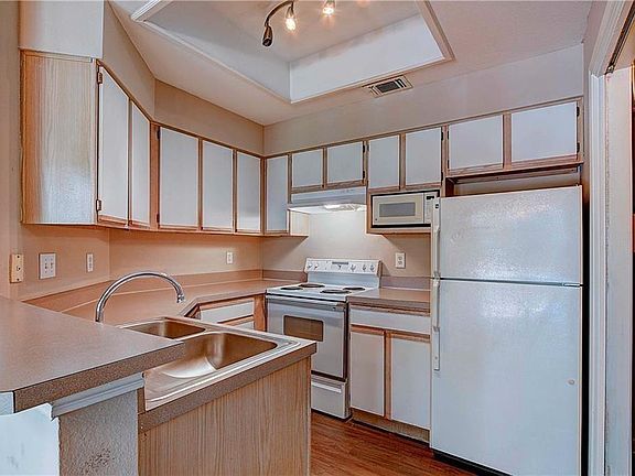 5th image of 6000 Shepherd Mountain Cv Unit 1809