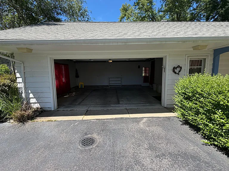 7101 Reynolds Rd — Photo 5
