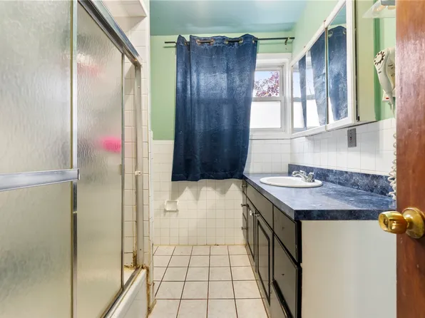 220 Armstrong Avenue image 11 of 12