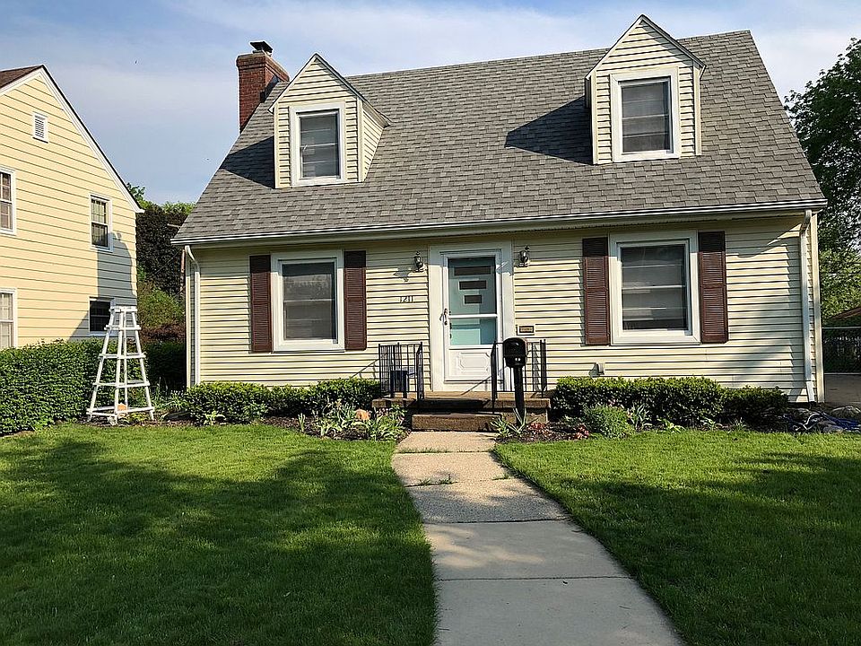 1st image of 1211 Sherman St