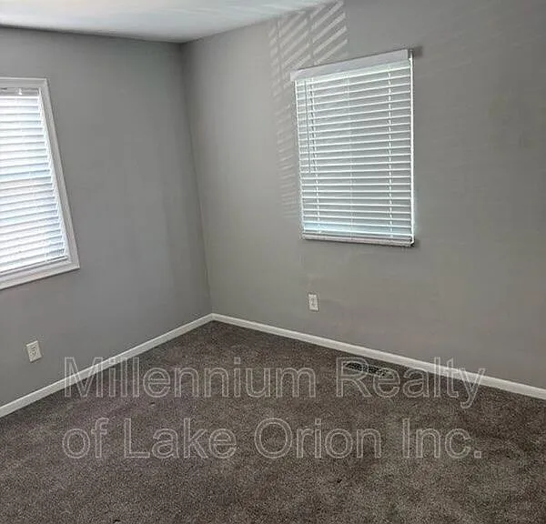 80 Myron St #1 — Photo 8