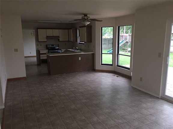 2nd image of 6660 Deer Meadows Dr