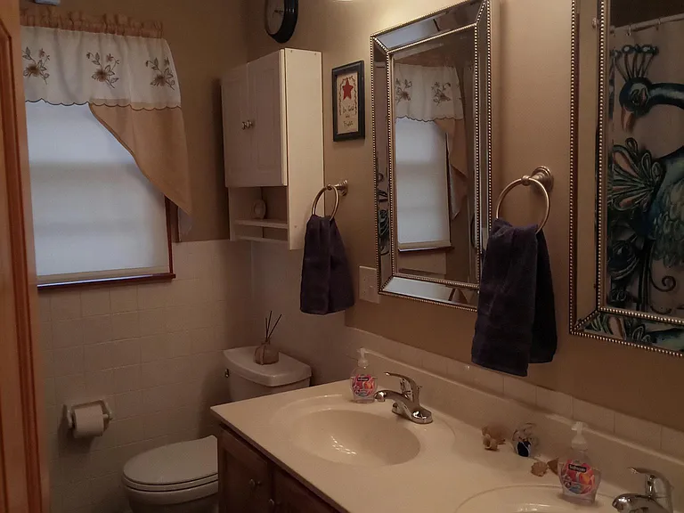 6 Marion Dr — Photo 8