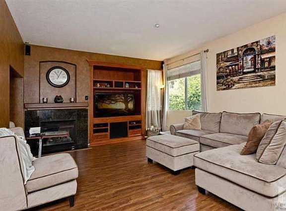 4th image of 2641 Stowe Dr