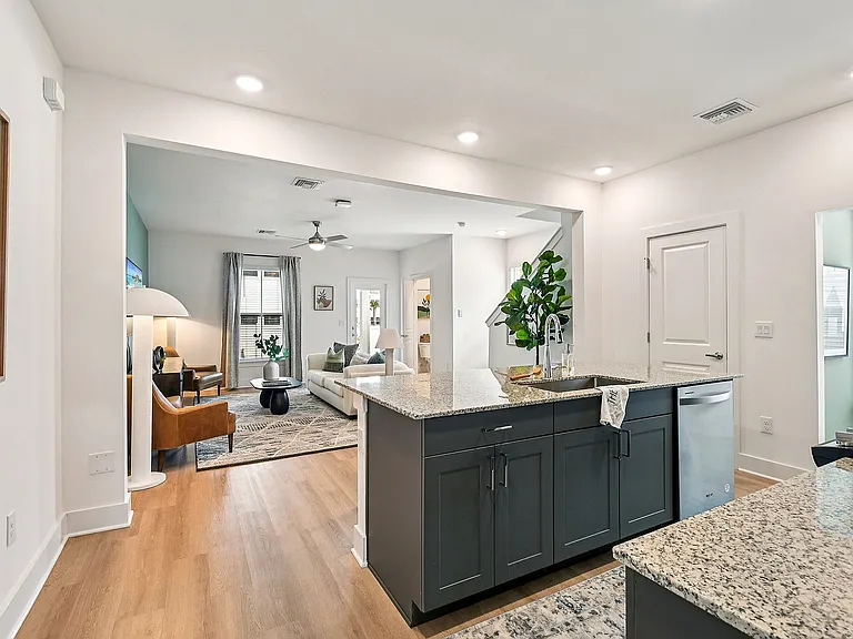 31-web-or-mls-unit 3723-017