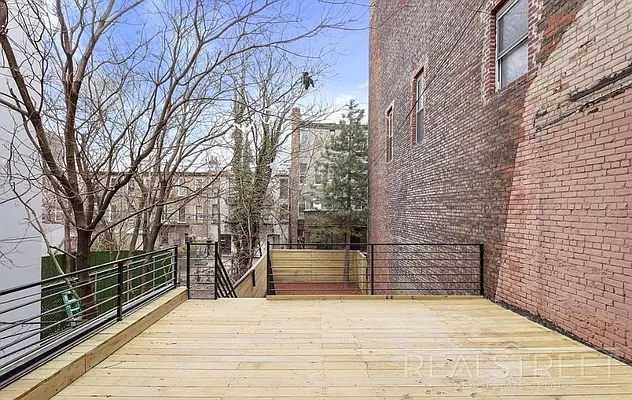 Rented by Real Street Inc | media 12