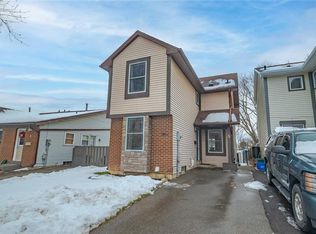 5 Enfield Cres, Brantford, ON N3P 1B3