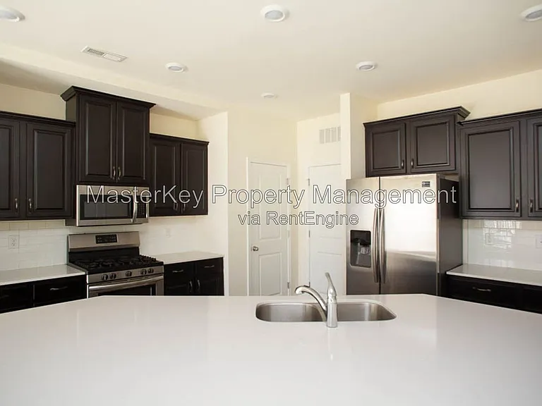 1413 Trilogy Blvd — Photo 5