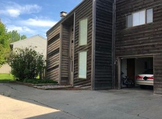 807 Hartwell Dr APT 4, Savoy, IL 61874