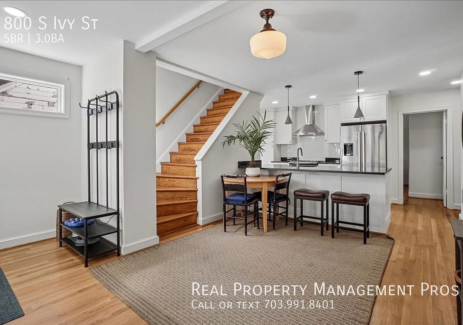 Beautifully Renovated 5BR/3BA in Alcova Heights! Gorgeous Kitchen, Bonus Spaces & Fantastic Locat... — Photo 4